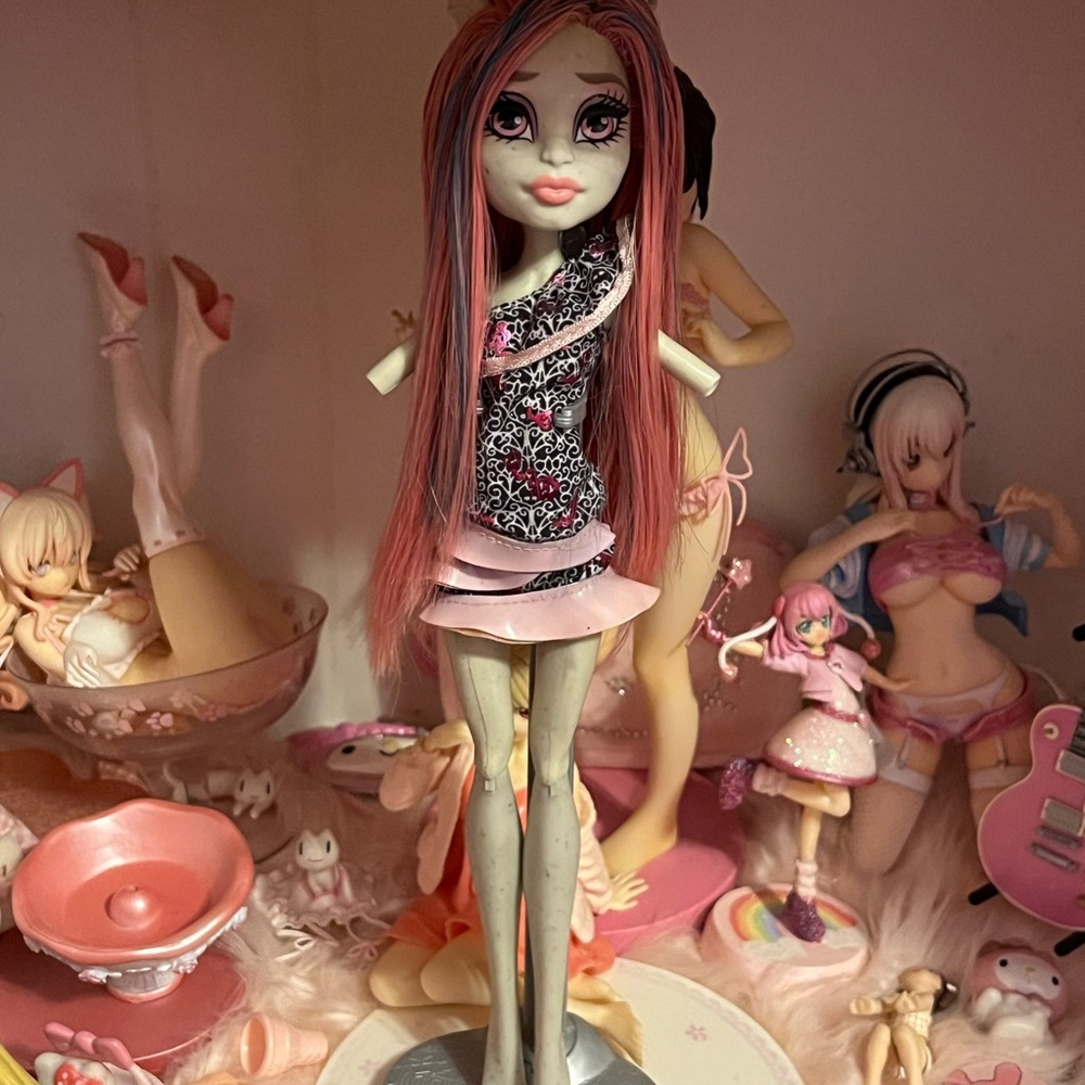 (Message to buy!) Monster High Ghouls Night Out Rochelle doll